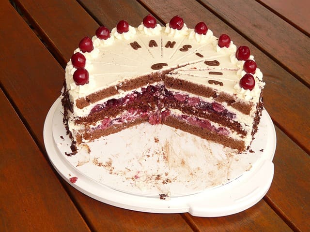 vegane Schwarzwälder Kirschtorte